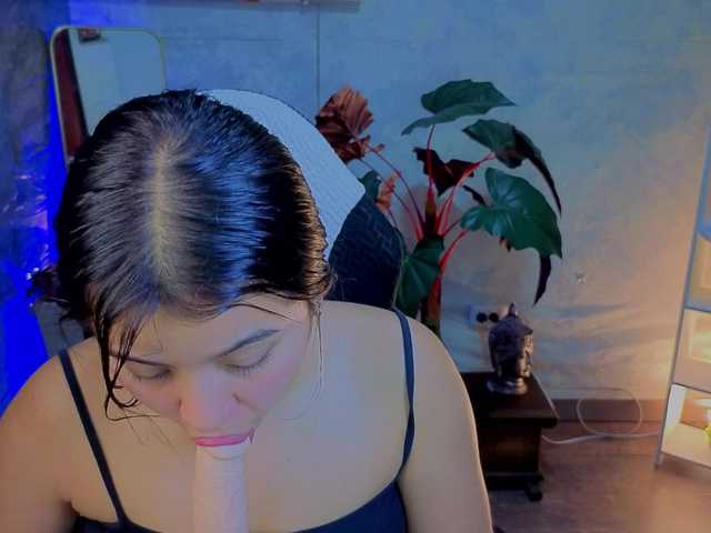 Pixxiie live cam on BongaCams