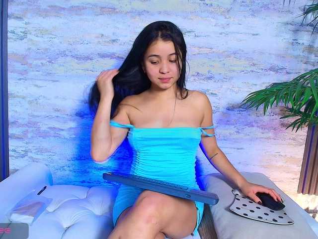 pixxiie cam belle