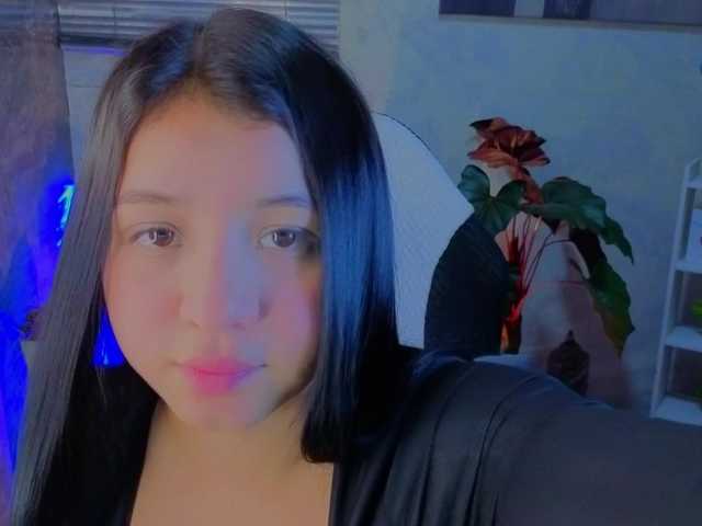 Pixxiie live cam on BongaCams