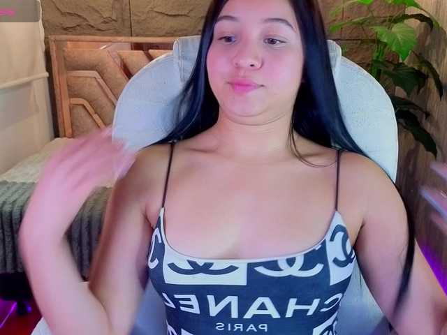Pixxiie live cam on BongaCams