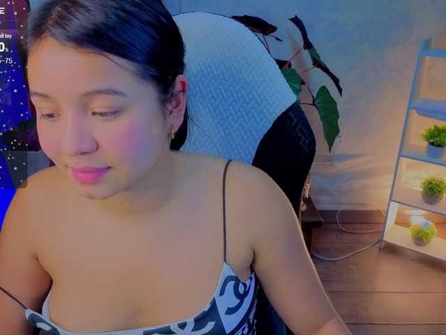 Pixxiie live cam on BongaCams