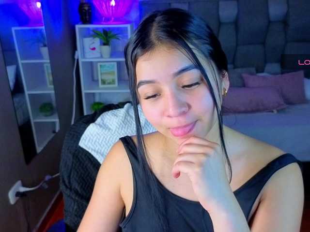Pixxiie live cam on BongaCams