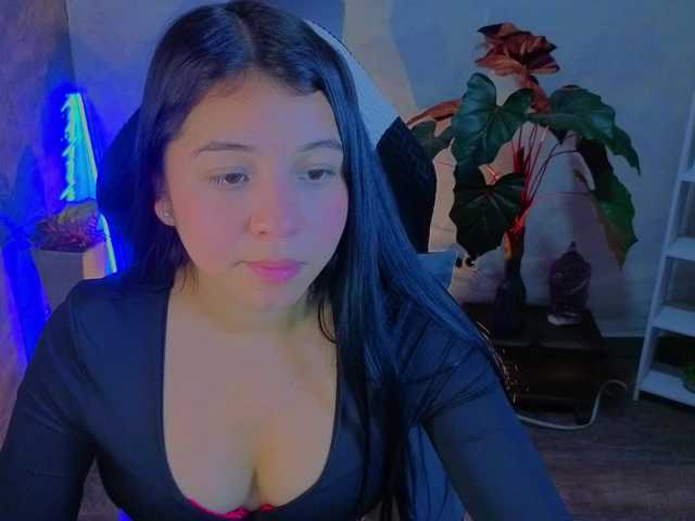 Pixxiie live cam on BongaCams