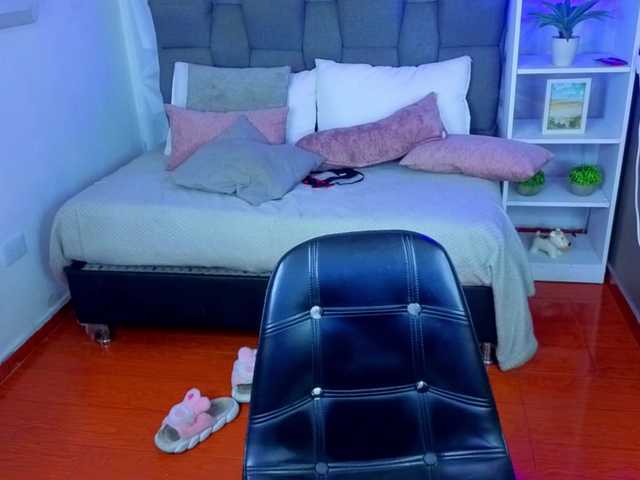 Pixxiie live cam on BongaCams