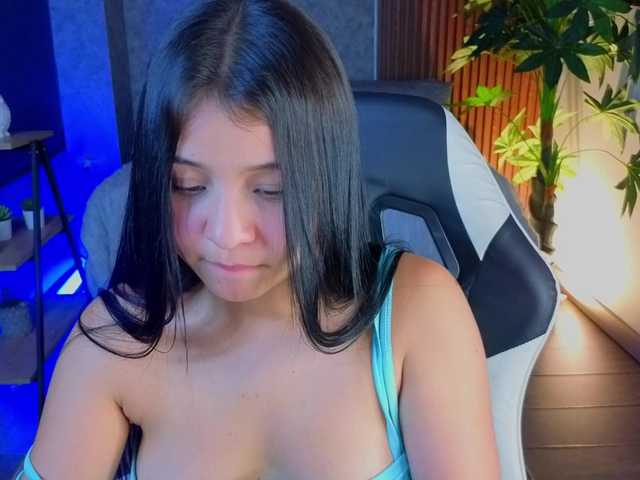 Pixxiie live cam on BongaCams