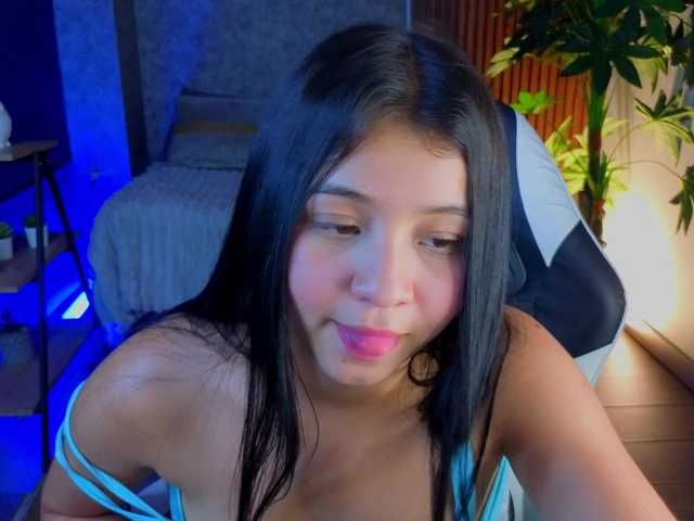 Pixxiie live cam on BongaCams