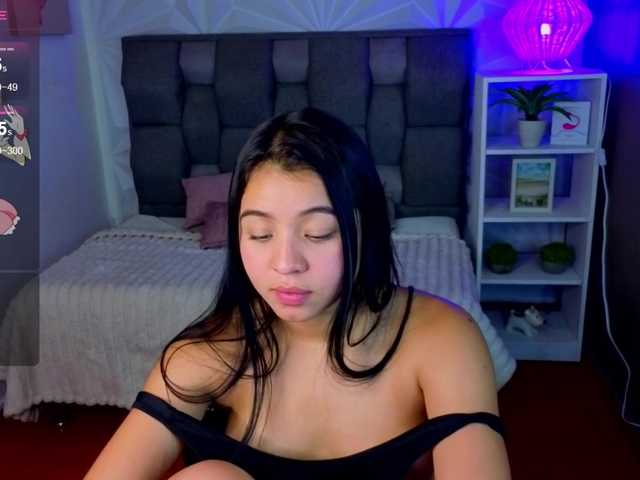 Pixxiie live cam on BongaCams