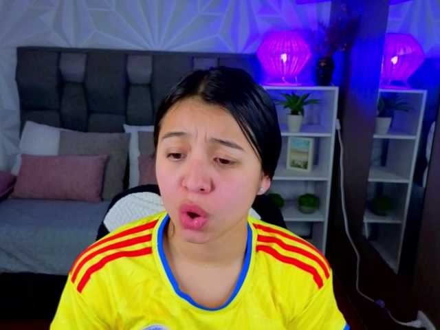 Pixxiie live cam on BongaCams