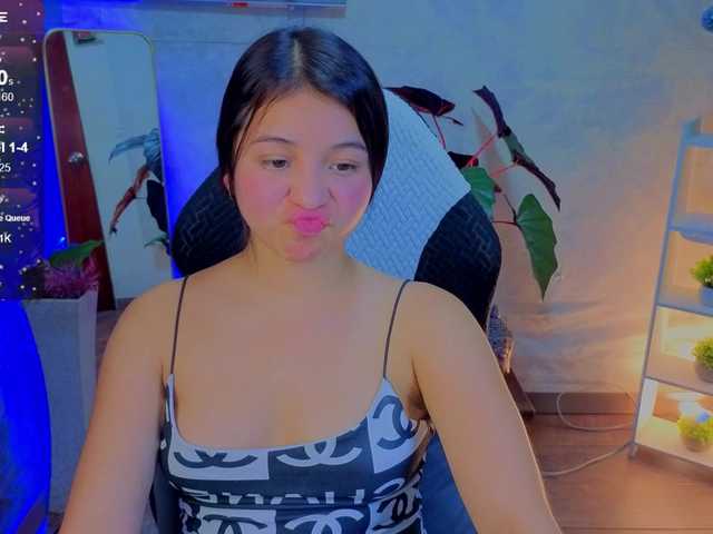 Pixxiie live cam on BongaCams