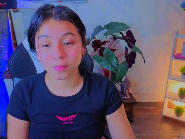 Pixxiie live cam on BongaCams