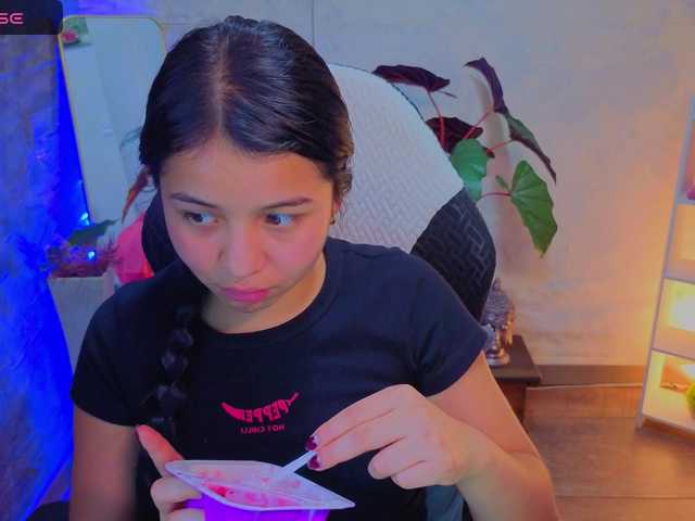 Pixxiie live cam on BongaCams