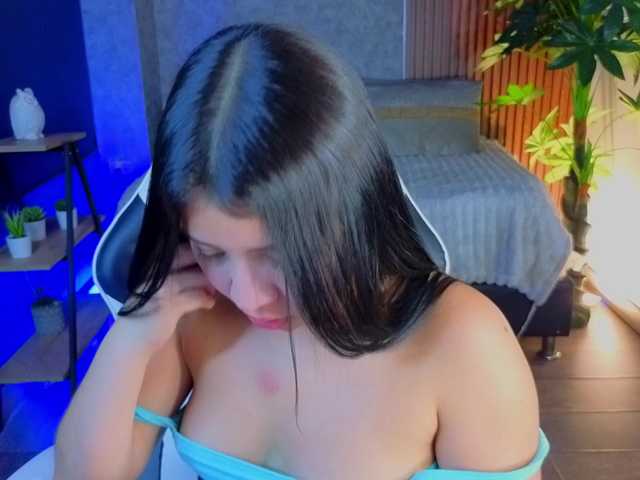 Pixxiie live cam on BongaCams