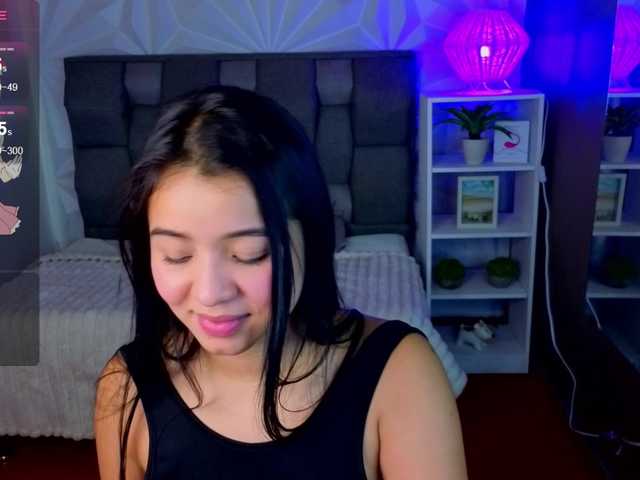 Pixxiie live cam on BongaCams