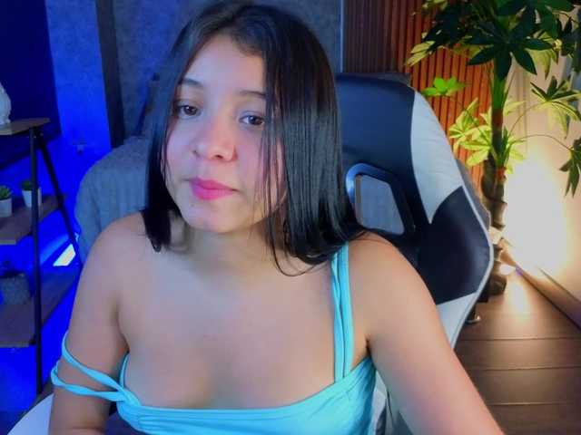 Pixxiie live cam on BongaCams