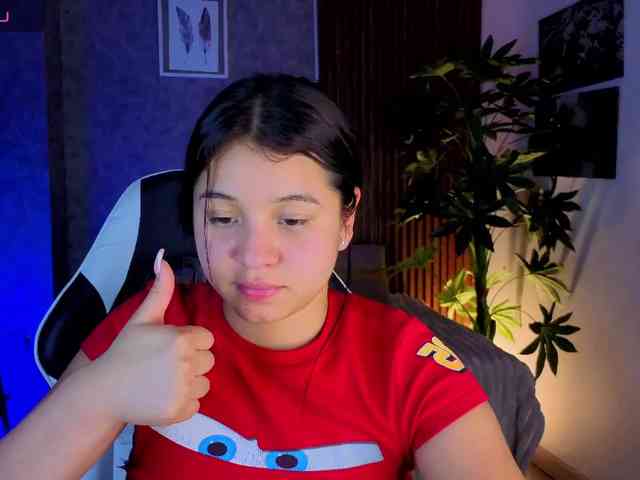 Pixxiie Live Webcam on BongaCams