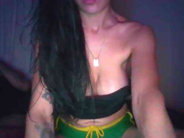 Modelo: Bellaebello11br