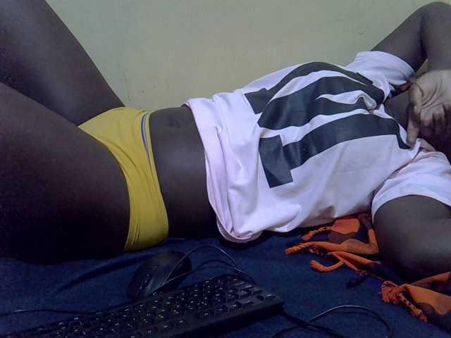 LovelyLiz254 live cam on BongaCams