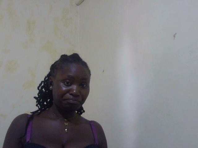 LovelyLiz254 live cam on BongaCams