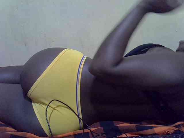 LovelyLiz254 webcam