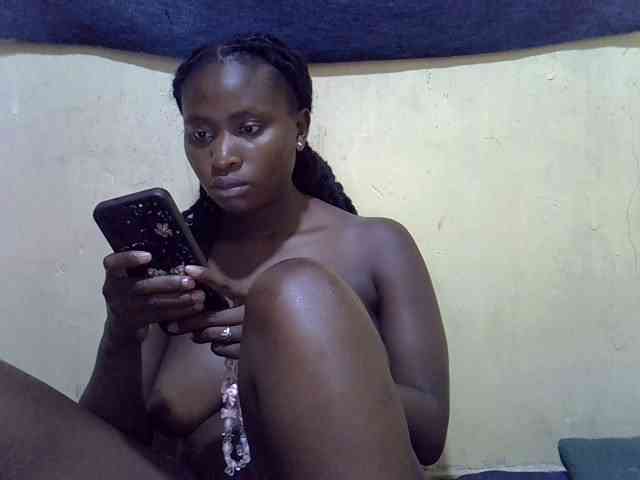 LovelyLiz254 webcam