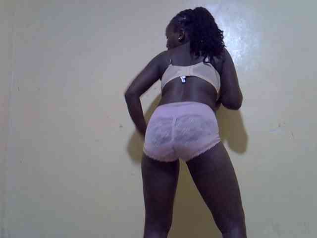 LovelyLiz254 webcam