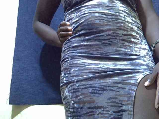 LovelyLiz254 webcam
