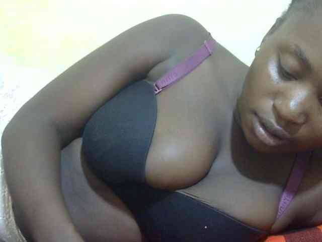 LovelyLiz254 webcam