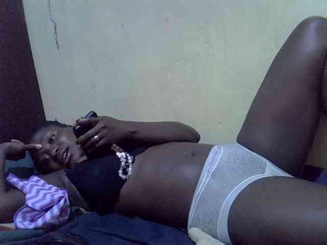 LovelyLiz254 webcam