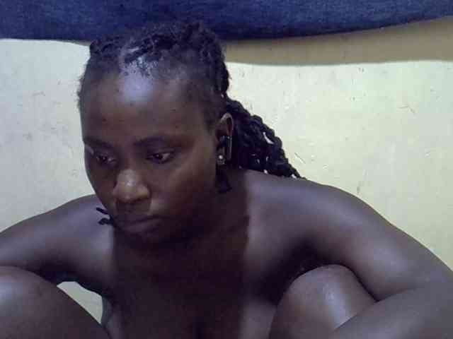 LovelyLiz254 webcam