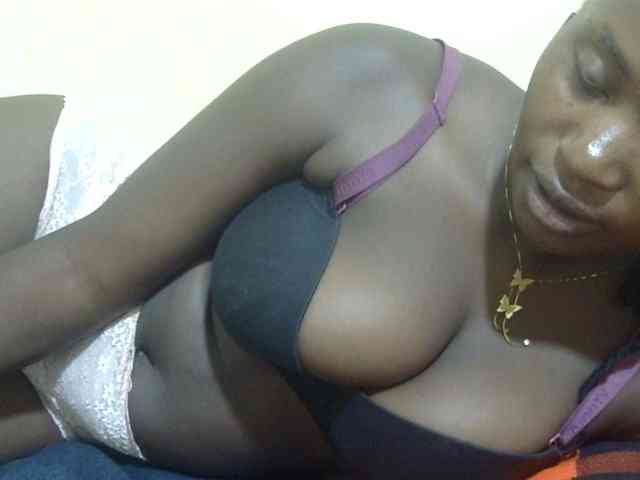 LovelyLiz254 webcam