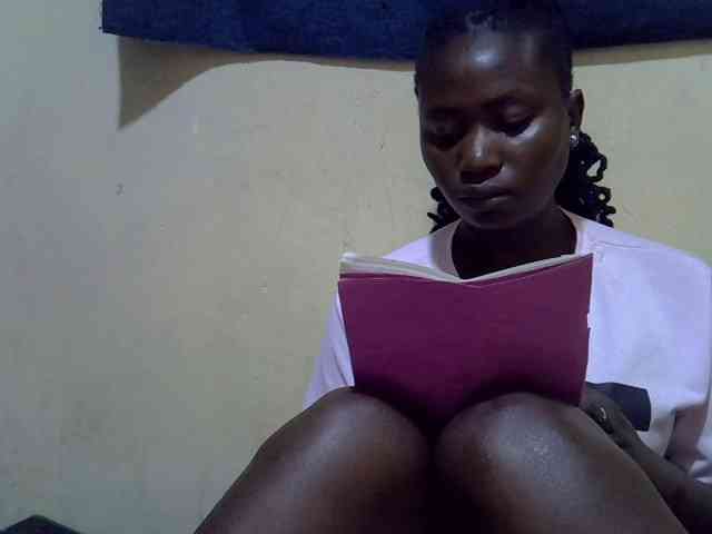 LovelyLiz254 webcam