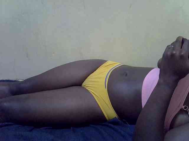 LovelyLiz254 webcam