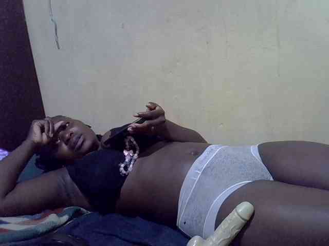 LovelyLiz254 webcam