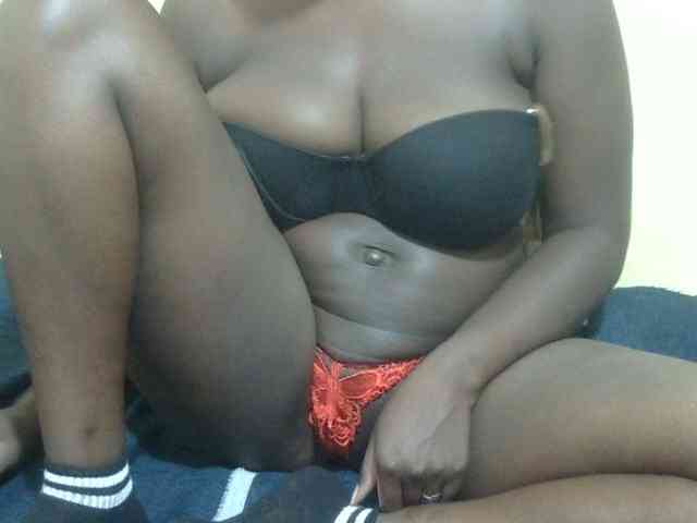 LovelyLiz254 webcam