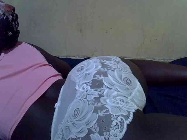 LovelyLiz254 webcam