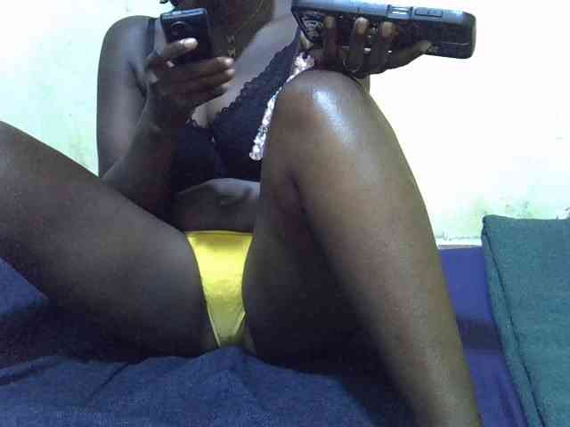 LovelyLiz254 webcam