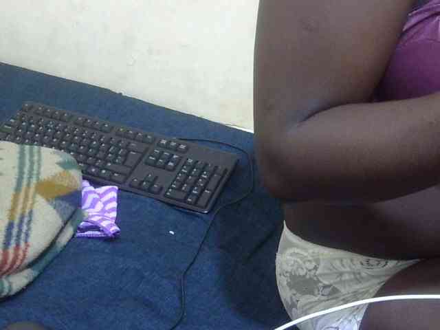 LovelyLiz254 webcam