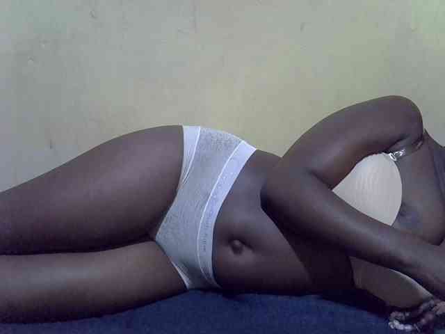 LovelyLiz254 webcam