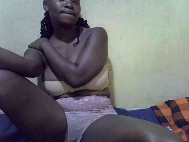 LovelyLiz254 webcam