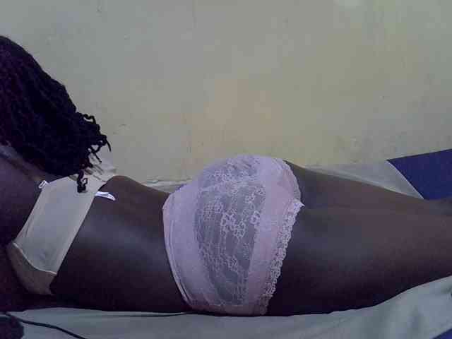 LovelyLiz254 webcam