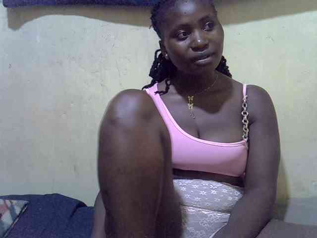 LovelyLiz254 webcam