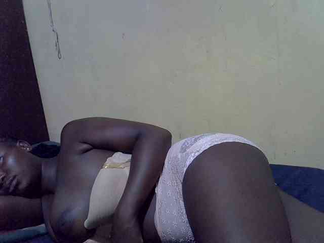 LovelyLiz254 webcam