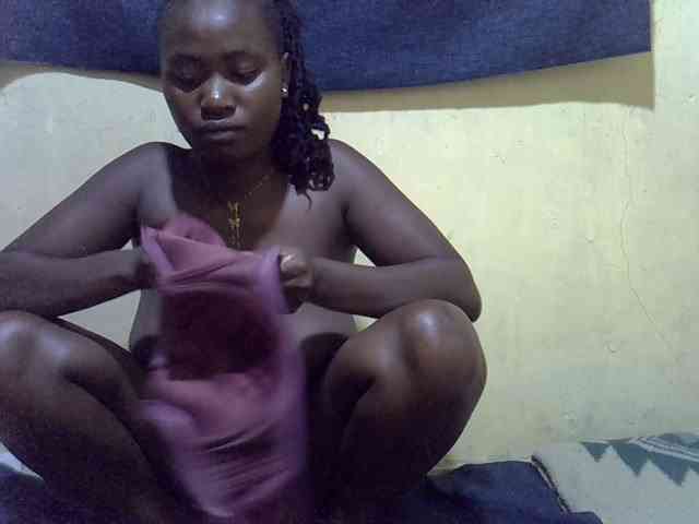 LovelyLiz254 webcam
