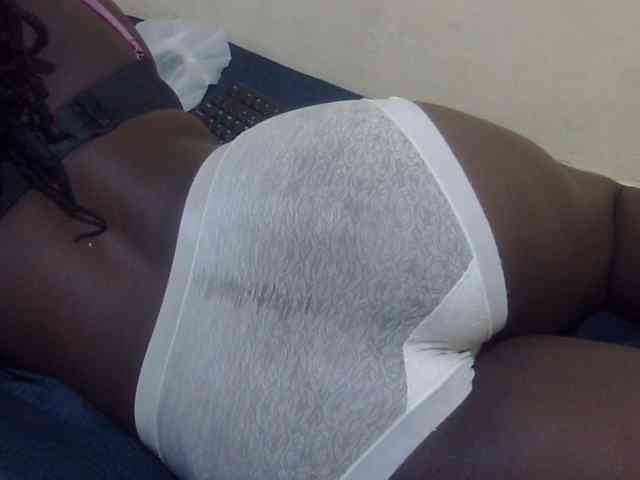 LovelyLiz254 webcam