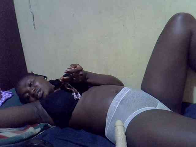 LovelyLiz254 webcam