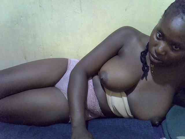 LovelyLiz254 webcam