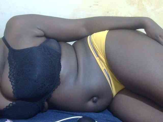 LovelyLiz254 webcam