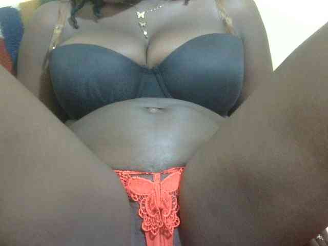LovelyLiz254 webcam