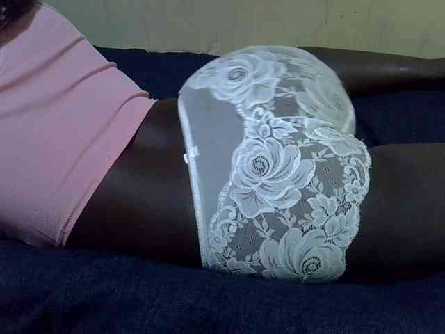 LovelyLiz254 webcam