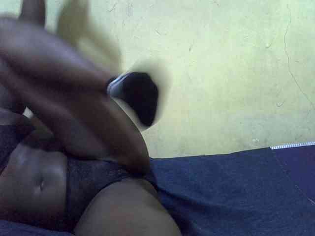 LovelyLiz254 webcam